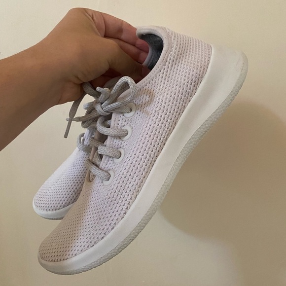 Allbirds Women’s Tree Runners Size 8 White TR W8 Sustainable Everyday Sneaker - Picture 3 of 8